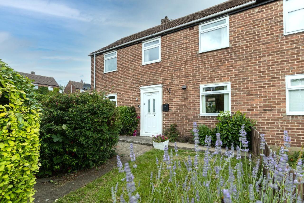 Taylor House Contractors Welcome Off Street Parking For Vans Durham Luaran gambar
